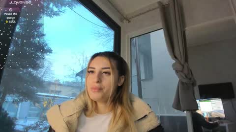 ella_vee online show from January 2026 06:07:02 AM