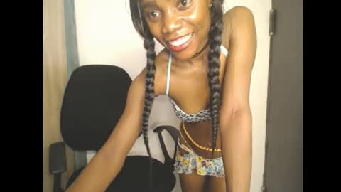 ella online show from May 2026 05:02:02 AM