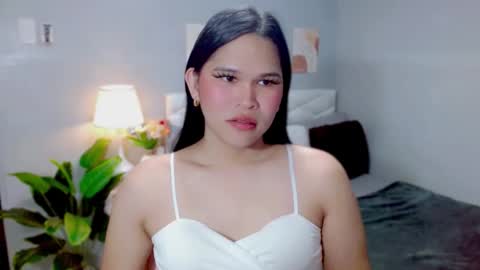EllaFord online show from May 2026 12:37:01 AM