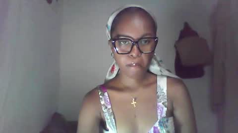 Snapshot of ellah245 chatting on February 2026 01:18:01 PM ellah245 online show from February 2026 01:18:01 PM