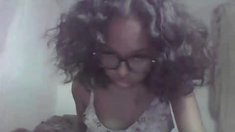 Snapshot of ellah245 chatting on February 2026 02:52:01 AM ellah245 online show from February 2026 02:52:01 AM