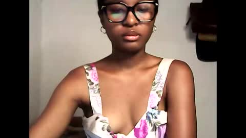 Snapshot of ellah245 chatting on February 2026 08:44:02 AM ellah245 online show from February 2026 08:44:02 AM