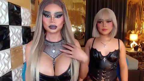 ellahemperialts online show from April 2026 07:09:02 PM