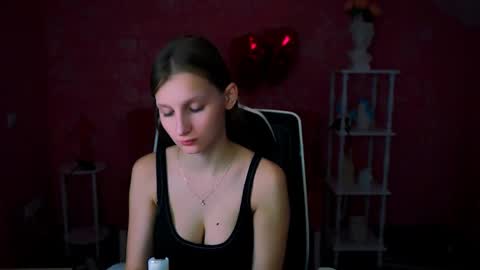 Ella online show from March 2025 07:12:02 AM