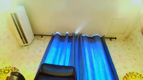 Snapshot of ellajanes chatting on September 2025 05:34:01 PM ellajanes online show from September 2025 05:34:01 PM