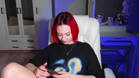 ellales online show from November 2025 09:42:02 AM