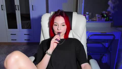 ellales online show from November 2025 10:48:02 AM