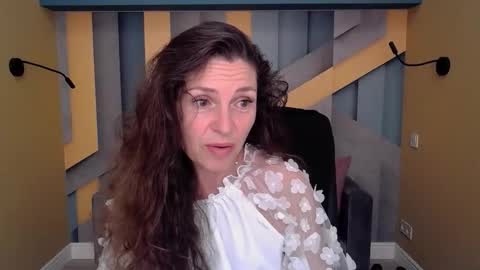 EllaLongs online show from September 2025 11:31:02 AM