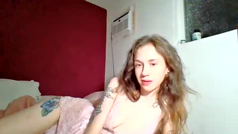 ellamae2000 online show from July 2026 07:28:02 AM