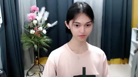 ELLA online show from May 2026 08:48:01 PM