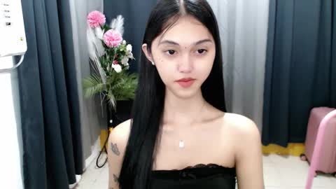 ELLA online show from May 2026 03:30:02 PM