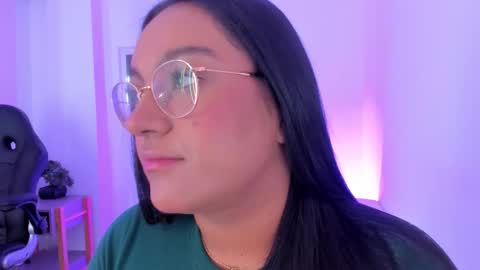 Ella online show from December 2025 12:12:02 PM