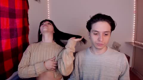 Ella and Cain online show from January 2025 07:20:01 PM