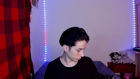 Ella and Cain online show from March 2025 07:20:02 PM