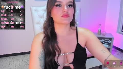 ellarosee_ online show from February 2025 11:31:01 PM