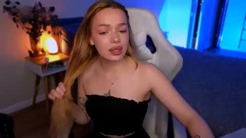 Ella online show from June 2026 06:15:02 AM