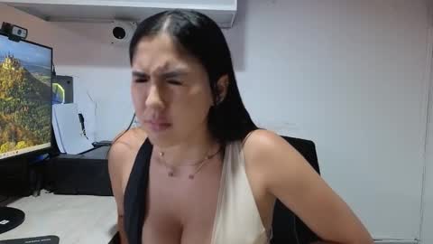 Snapshot of ellecollinss chatting on October 2025 11:47:02 PM S O F I A 3 Try my private online show from October 2025 11:47:02 PM