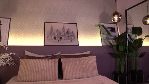 Elle Diane online show from June 2026 10:53:02 PM