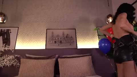 Elle Diane online show from July 2026 10:27:01 PM