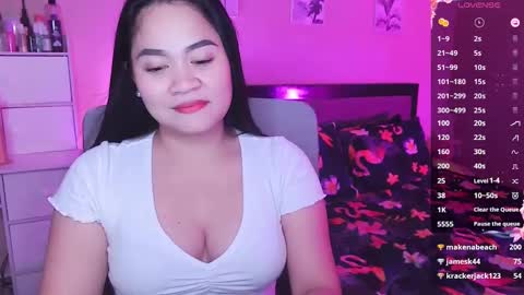 Snapshot of elleelle123 chatting on December 2024 04:10:02 AM Ann online show from December 2024 04:10:02 AM