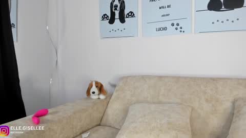 Yiss online show from March 2025 02:15:02 AM