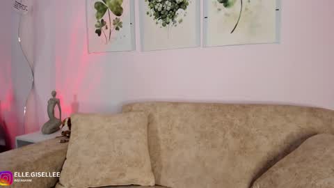 Yiss online show from March 2025 01:14:02 AM