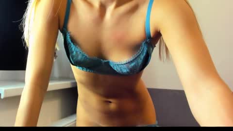 ellen_flow online show from March 2026 06:07:01 PM