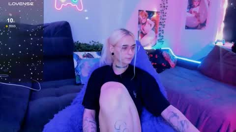 Ellie online show from November 2025 06:30:01 AM