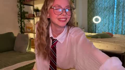 Ellie  --- Ill see you either on Friday or Saturday and definitely on Sunday  online show from April 2026 04:37:01 PM