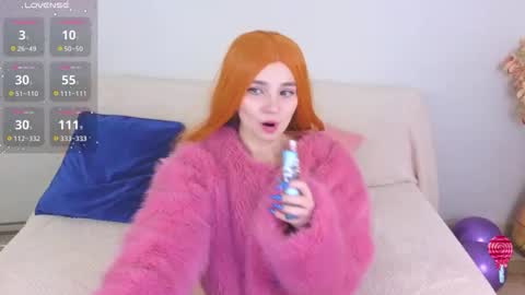 Ellie online show from November 2025 09:59:01 PM