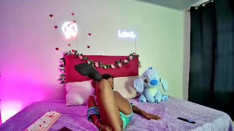 ellie_cute7 online show from June 2026 08:47:02 PM