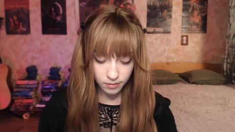 ellie_friendly online show from March 2026 11:20:02 PM