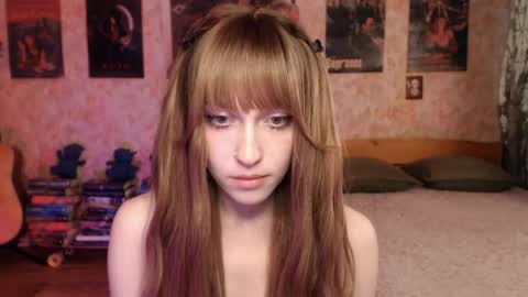ellie_friendly online show from May 2026 12:19:02 AM