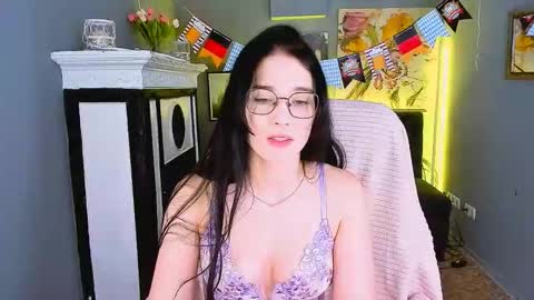 Snapshot of ellie_magic chatting on September 2025 11:56:01 AM ellie_magic online show from September 2025 11:56:01 AM