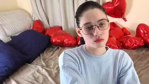 Snapshot of ellie_magic chatting on February 2026 06:06:01 PM ellie_magic online show from February 2026 06:06:01 PM