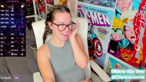 Snapshot of ellieandjonnie chatting on December 2024 01:02:02 PM Ellie Jonnie online show from December 2024 01:02:02 PM