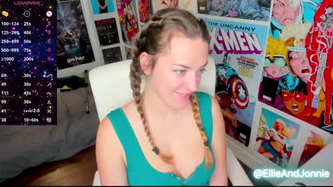 Snapshot of ellieandjonnie chatting on December 2024 01:43:02 PM Ellie Jonnie online show from December 2024 01:43:02 PM