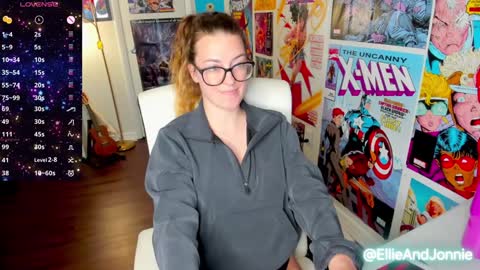 Snapshot of ellieandjonnie chatting on January 2025 10:19:01 PM Ellie Jonnie online show from January 2025 10:19:01 PM