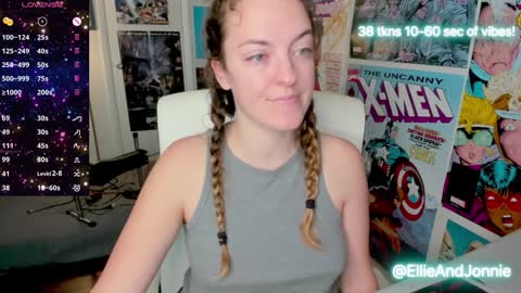 Snapshot of ellieandjonnie chatting on January 2025 06:25:01 PM Ellie Jonnie online show from January 2025 06:25:01 PM