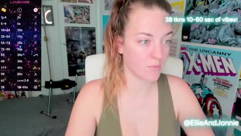 Snapshot of ellieandjonnie chatting on February 2025 05:23:02 PM Ellie Jonnie online show from February 2025 05:23:02 PM