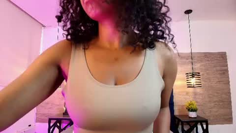 elliee_alves online show from June 2026 01:45:02 PM