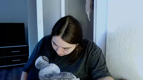 Ellie online show from May 2026 06:20:02 AM
