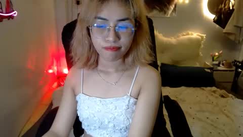 ellieyun online show from October 2025 03:43:01 PM