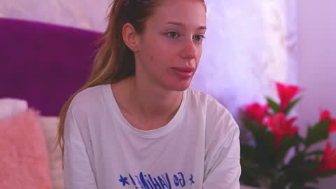 EllinaNuria online show from April 2026 04:17:01 AM