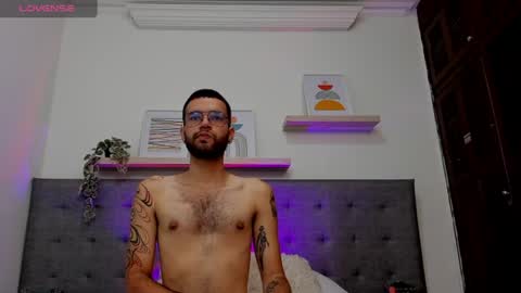ELLIOT  online show from June 2026 04:01:02 PM
