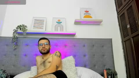 ELLIOT  online show from June 2026 06:30:02 AM