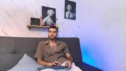 ELLIOT  online show from July 2026 10:26:02 PM