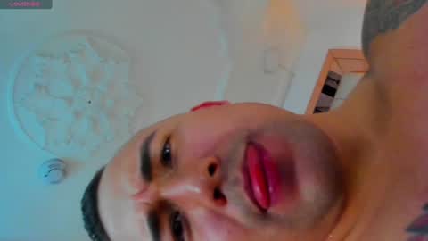 Snapshot of elliott_veelez chatting on January 2025 08:55:01 PM E L L I O T V E L E Z online show from January 2025 08:55:01 PM