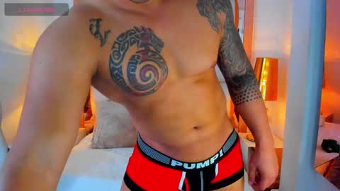 Snapshot of elliott_veelez chatting on February 2025 08:41:01 PM E L L I O T V E L E Z online show from February 2025 08:41:01 PM