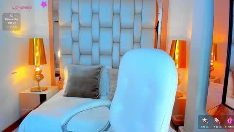 Snapshot of elliott_veelez chatting on September 2025 08:53:02 PM E L L I O T V E L E Z online show from September 2025 08:53:02 PM